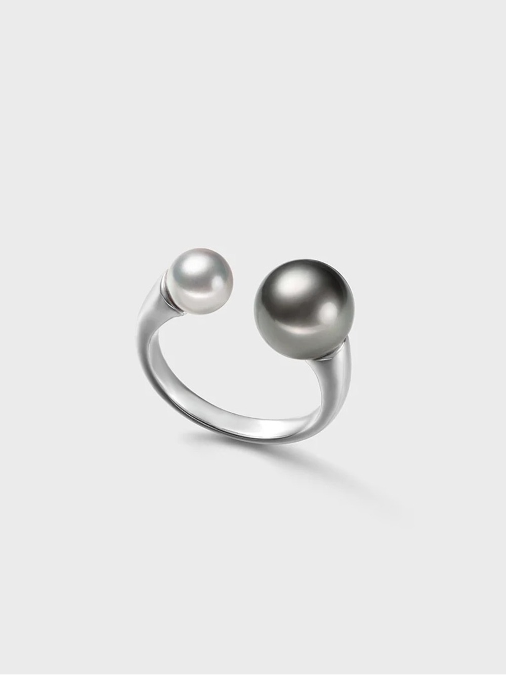 Gingiberi Tahitian Pearls/Blue Akoya Pearls Adjustable Ring